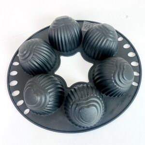 Wolfgang Puck Nonstick 6 Cavity Muffin Cupcake Treat Baking Pan